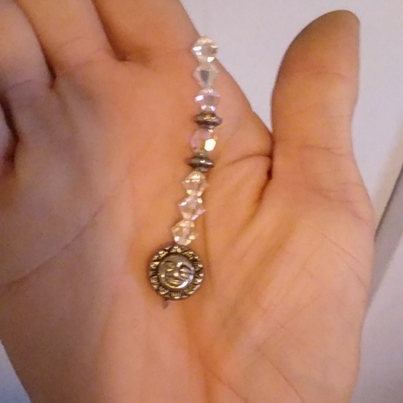 Whimsical ribbon wall decor made w Swarovski crystals - Picture 7 of 8